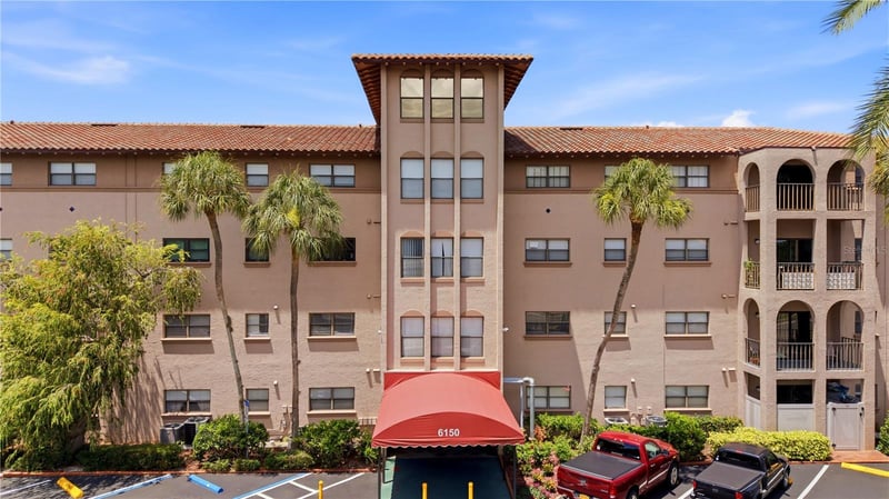 6150 Gulfport Blvd #208, Gulfport, FL 33707