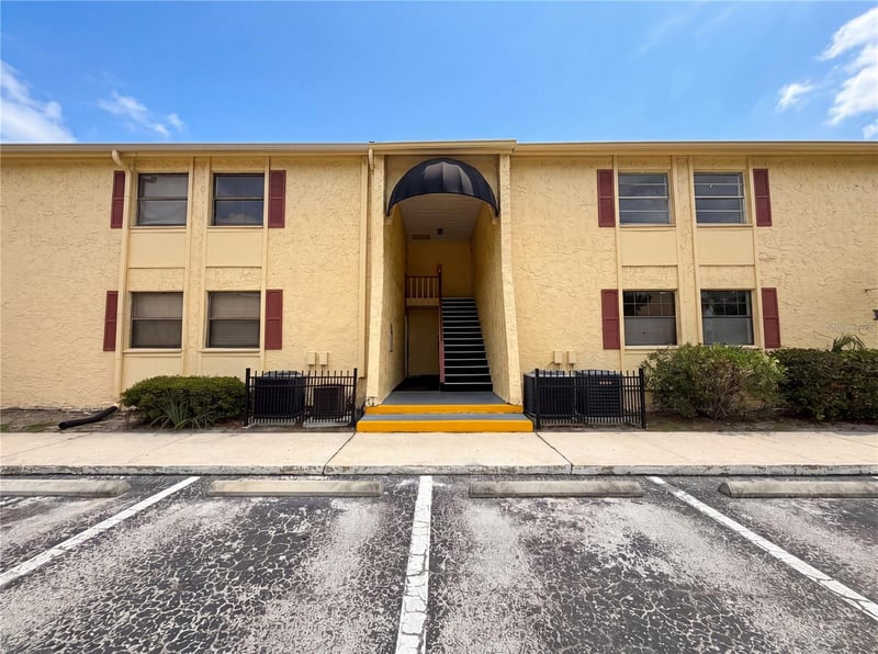 7503 Dolonita Dr, Tampa, FL 33615