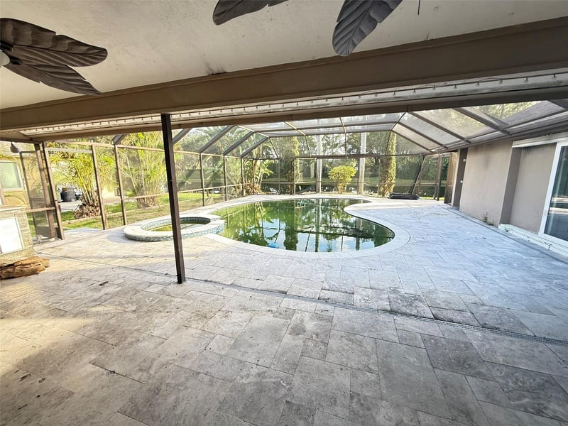 3749 Embassy Cir, Palm Harbor, FL 34685