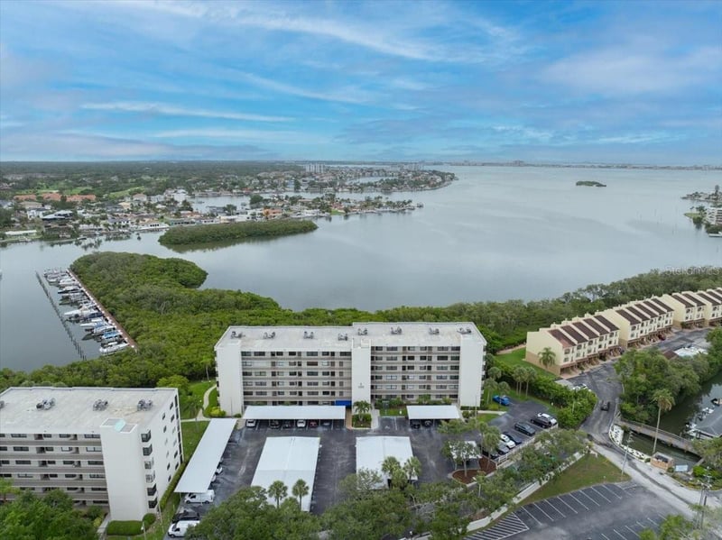 1332 Pasadena #102, South Pasadena, FL 33707