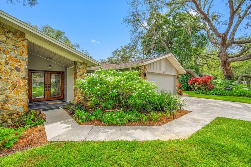 2827 Pheasant Rn, Clearwater, FL 33759