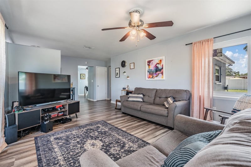 4601 Emerald Ave, Tampa, FL 33614
