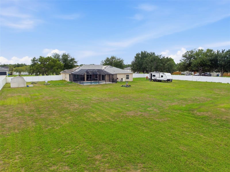 4304 Windmill Ridge Rd, Plant City, FL 33567