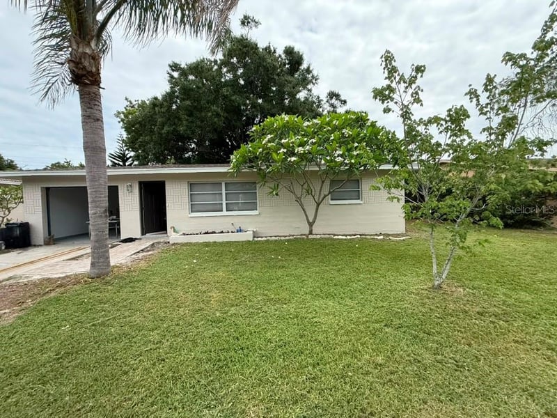 11325 110th Ave, Largo, FL 33778