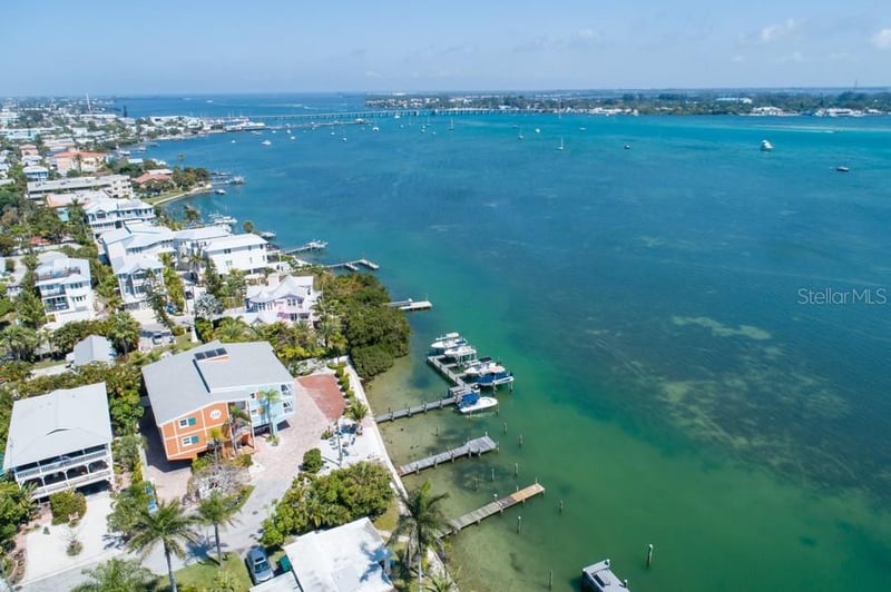 106 11th St, Bradenton Beach, FL 34217