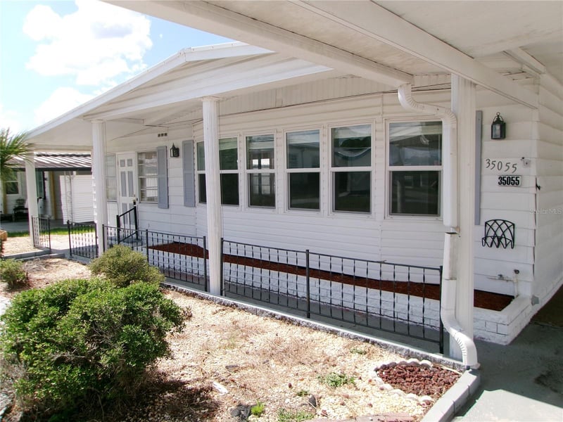 35055 Dale Ave, Zephyrhills, FL 33541