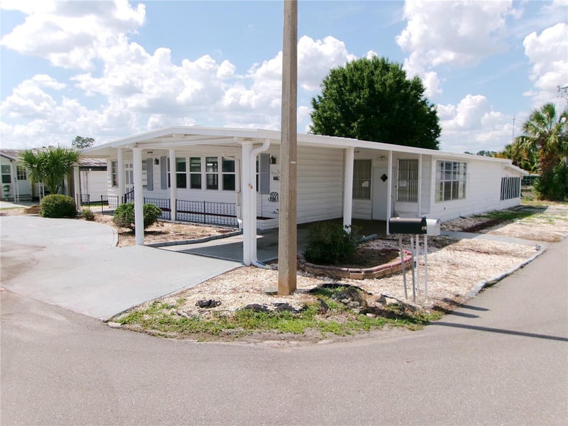 35055 Dale Ave, Zephyrhills, FL 33541