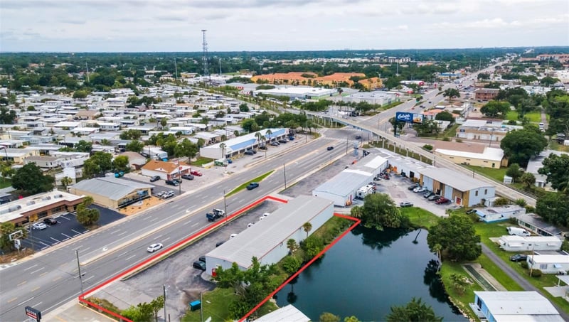 6581 Seminole Blvd, Seminole, FL 33772
