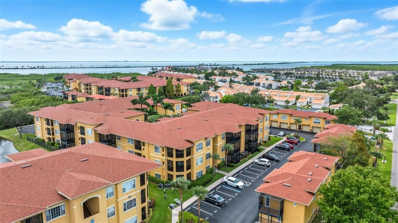4333 Bayside Village Dr #304, Tampa, FL 33615
