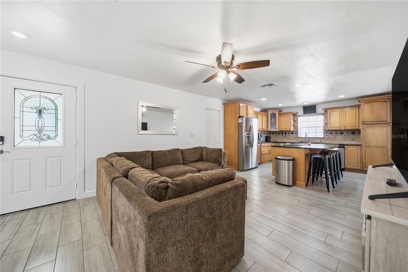 6292 109th Ave, Pinellas Park, FL 33782