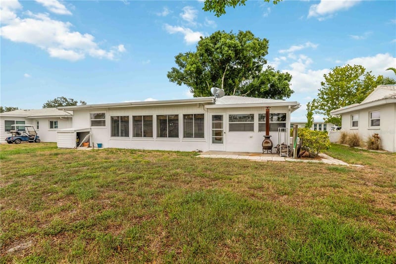 4001 Chinaberry Rd, Bradenton, FL 34208