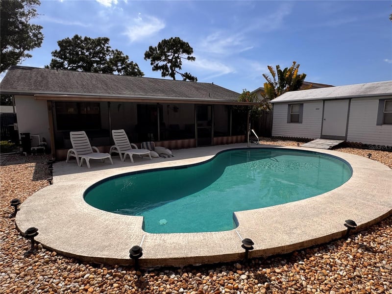 9289 92nd Way, Seminole, FL 33777