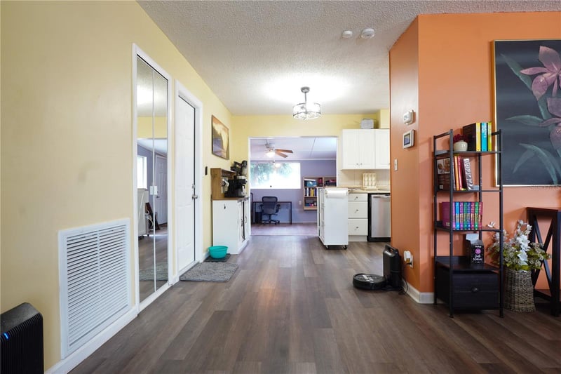 737 52nd Ave, St Petersburg, FL 33705