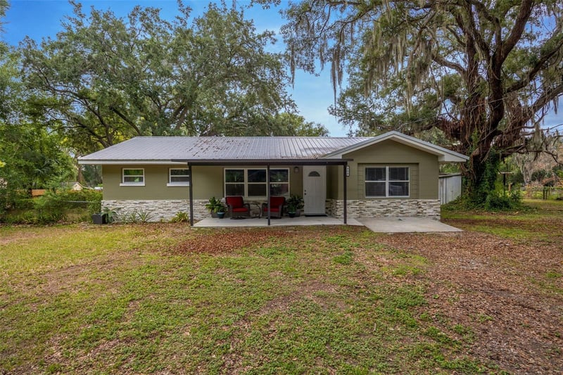 308 Kingsway Rd, Seffner, FL 33584