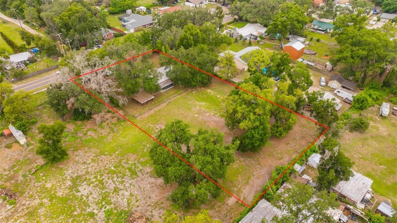 308 Kingsway Rd, Seffner, FL 33584