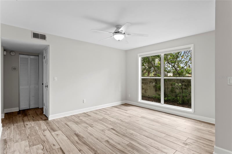 606 Albany Ave #17, Tampa, FL 33606