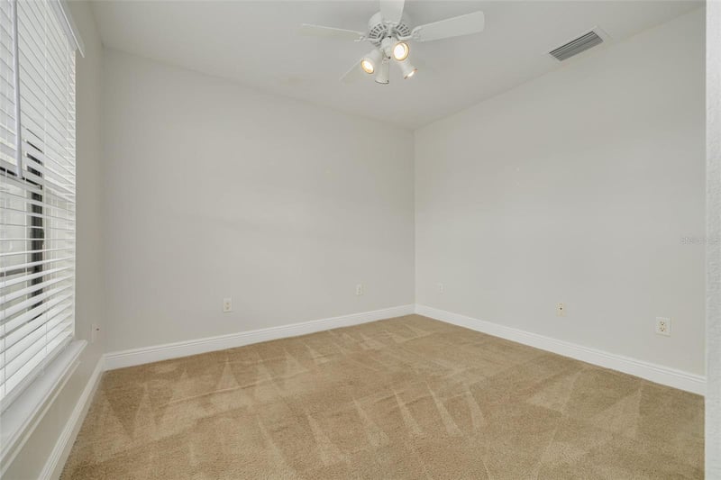 616 Yardarm Dr #8, Apollo Beach, FL 33572