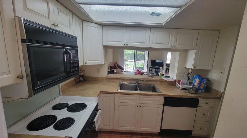 2737 Enterprise Rd #151, Clearwater, FL 33759