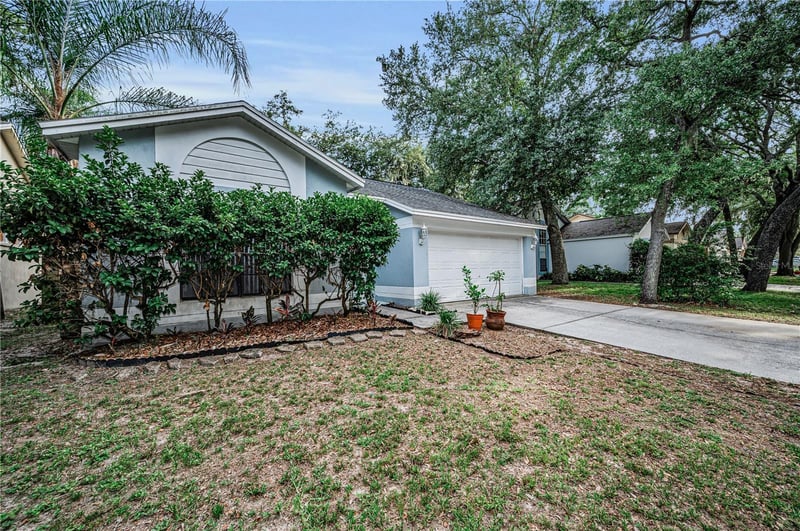 4113 Quail Briar Dr, Valrico, FL 33596