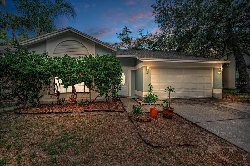4113 Quail Briar Dr, Valrico, FL 33596