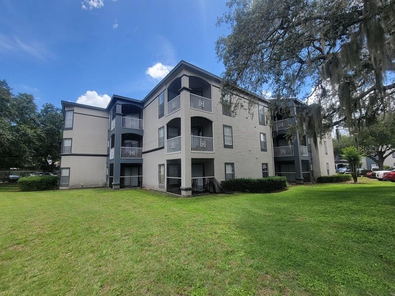 8413 Lucuya Way #306, Temple Terrace, FL 33637