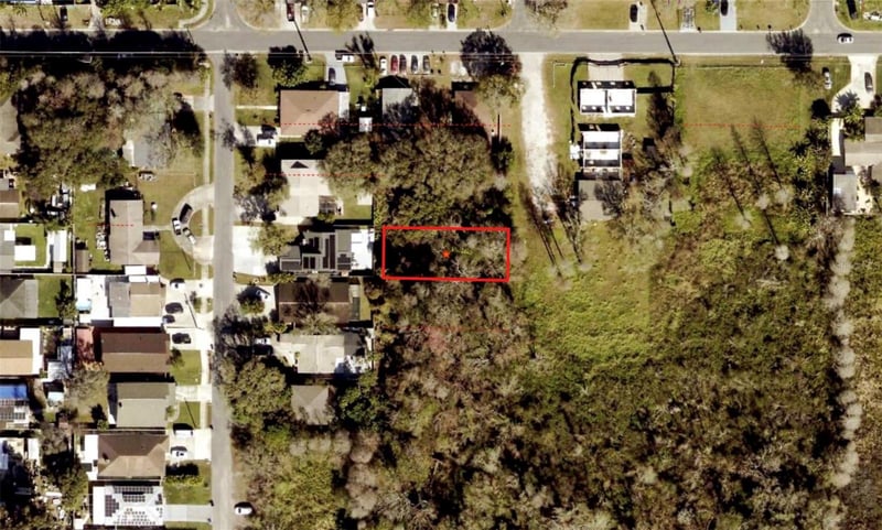 Blossom Ave, Tampa, FL 33614