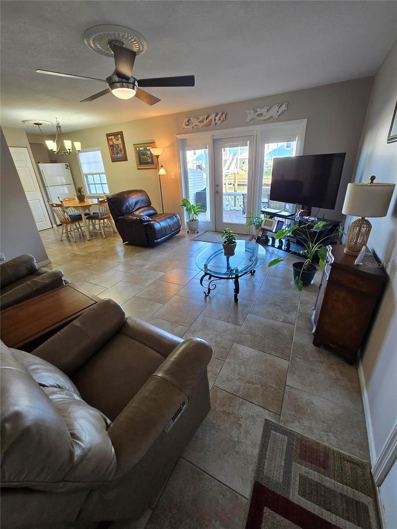 5231 Beach Dr #A, St Petersburg, FL 33705