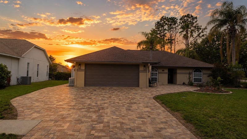 6441 Silver Oaks Dr, Zephyrhills, FL 33542