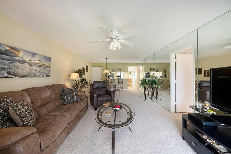 124 Cypress Ct, Oldsmar, FL 34677