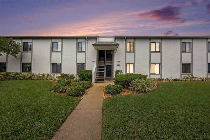 124 Cypress Ct, Oldsmar, FL 34677