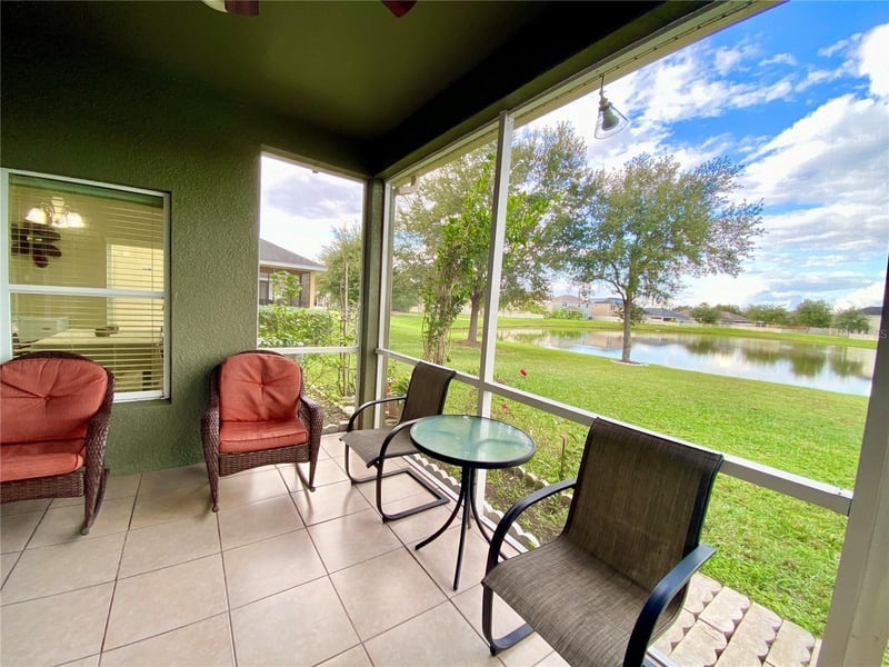 10812 Ancient Futures Dr, Tampa, FL 33647