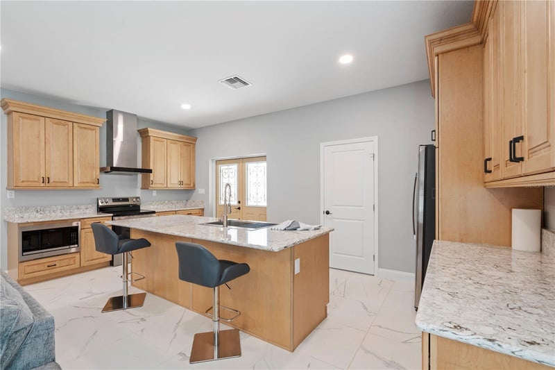 3225 Laurel Ave, Clearwater, FL 33762