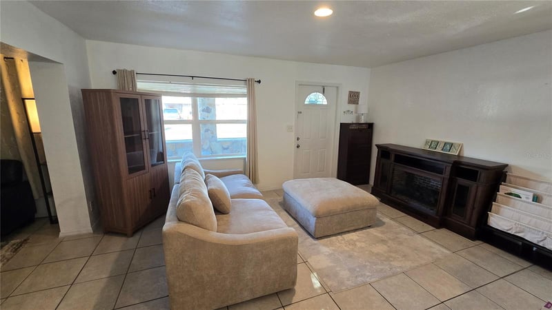 3600 72nd St, St Petersburg, FL 33710