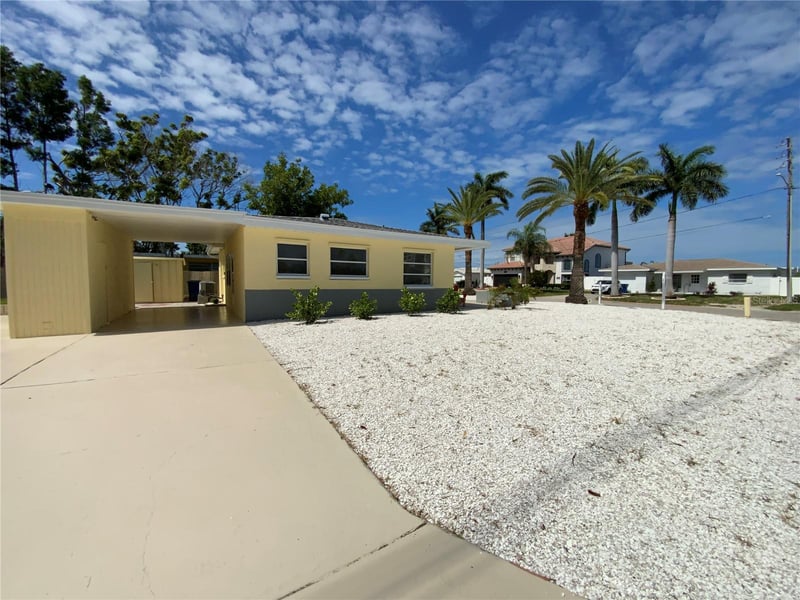1404 Corey Way, South Pasadena, FL 33707