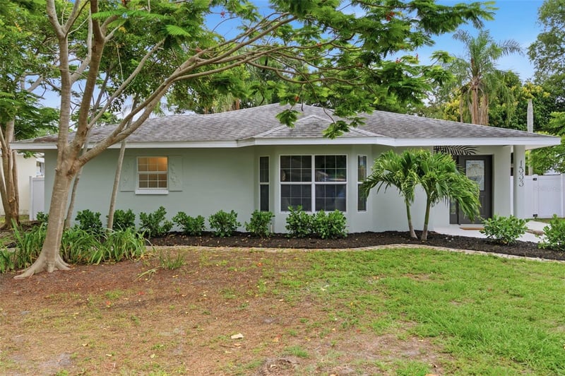 1533 Suffolk St, St Petersburg, FL 33710