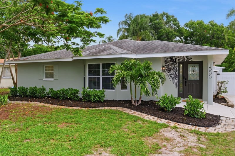 1533 Suffolk St, St Petersburg, FL 33710
