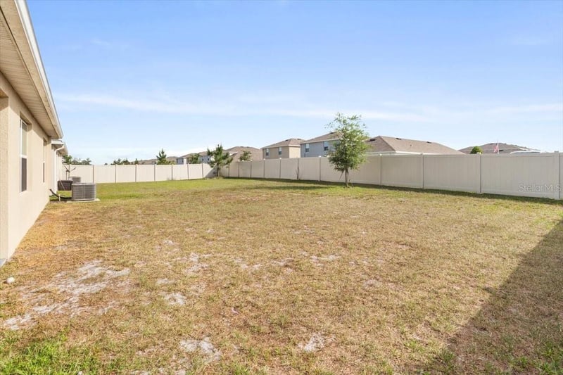 35830 Ellsworth Pl, Zephyrhills, FL 33541