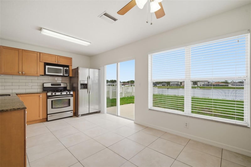 10604 Lakeside Vista Dr, Riverview, FL 33569