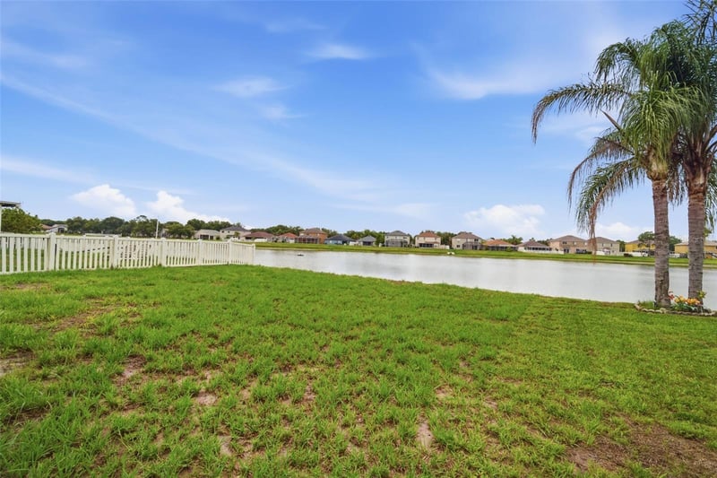 10604 Lakeside Vista Dr, Riverview, FL 33569