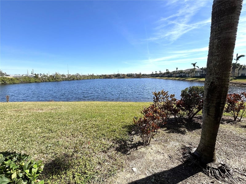 3825 45th Ter #104, Bradenton, FL 34210