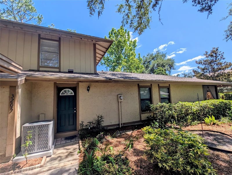 3205 Deer Ct, Brandon, FL 33511
