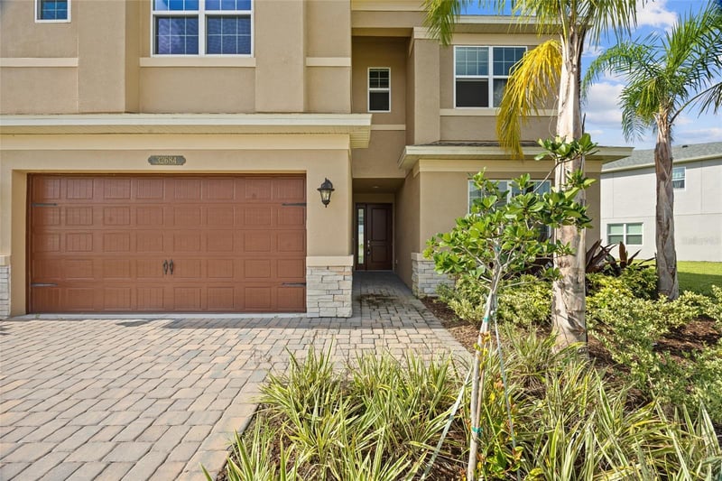 32684 Tamarind Grove Ln, Wesley Chapel, FL 33543