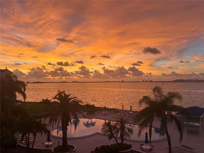 5155 Isla Key Blvd #304, St Petersburg, FL 33715