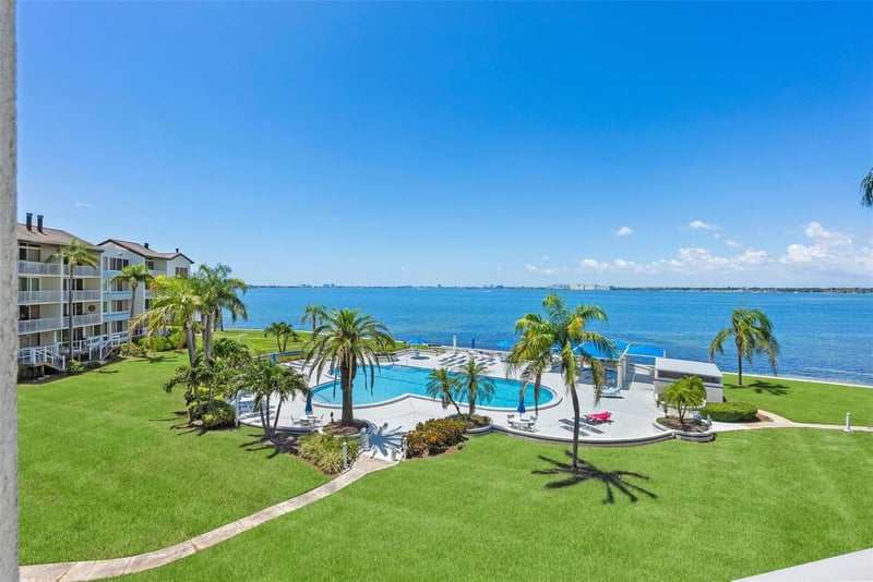 5155 Isla Key Blvd #304, St Petersburg, FL 33715