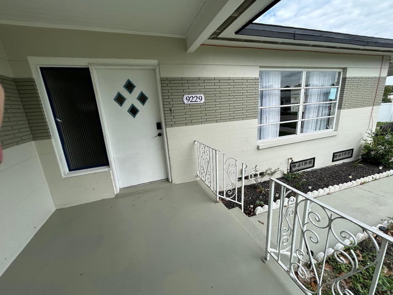 9229 Overlook Dr, Tampa, FL 33617