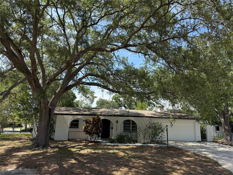 4589 32nd Ave, St Petersburg, FL 33713