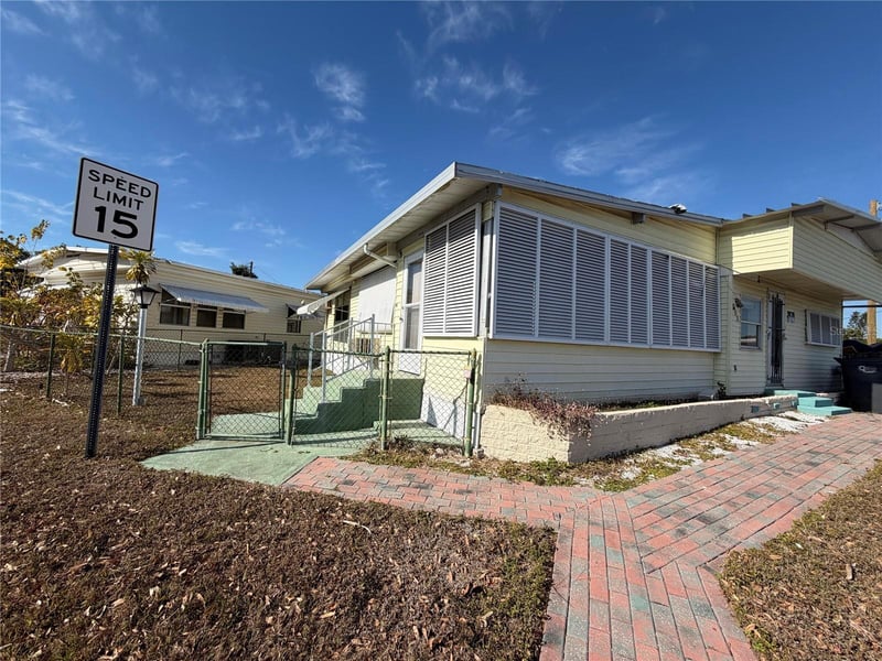 503 51st Avenue Pz, Bradenton, FL 34207