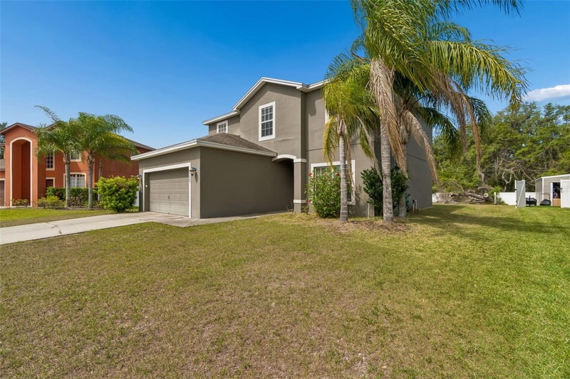 10620 Carloway Hills Dr, Wimauma, FL 33598