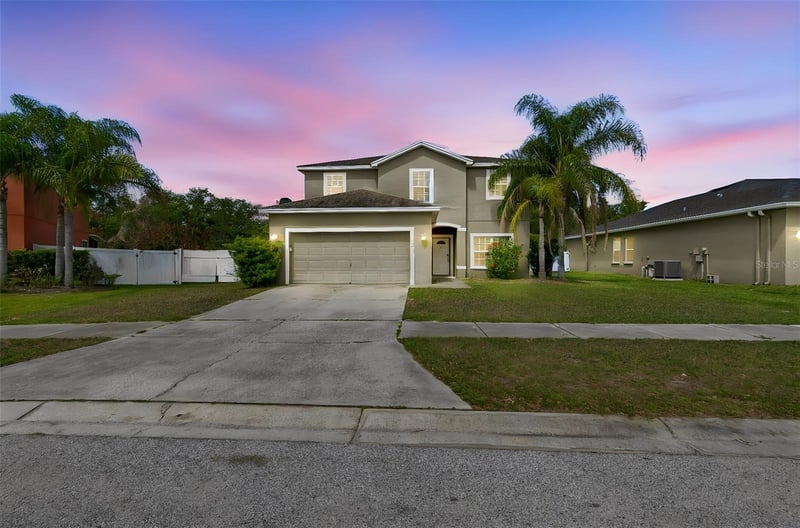 10620 Carloway Hills Dr, Wimauma, FL 33598