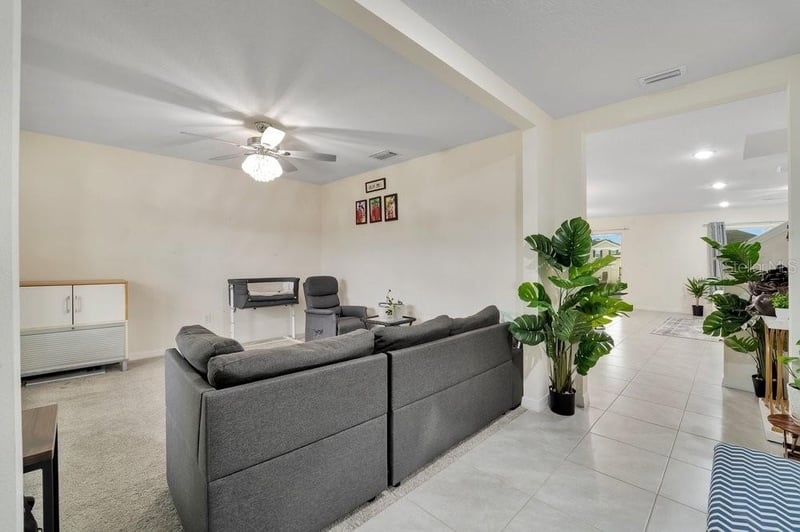 35704 Doveland Dr, Zephyrhills, FL 33541